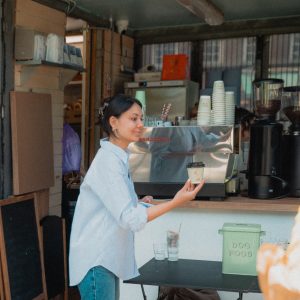 Early_Bird_Kiosk_Gigi Early_Bird_Kiosk_Gigi